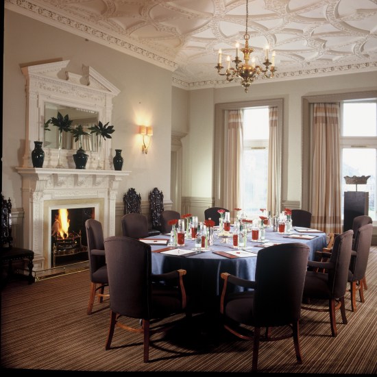 The-Balmoral-Edinburgh-–-Carron-Suite-overlooking-Edinburgh-Castle-799
